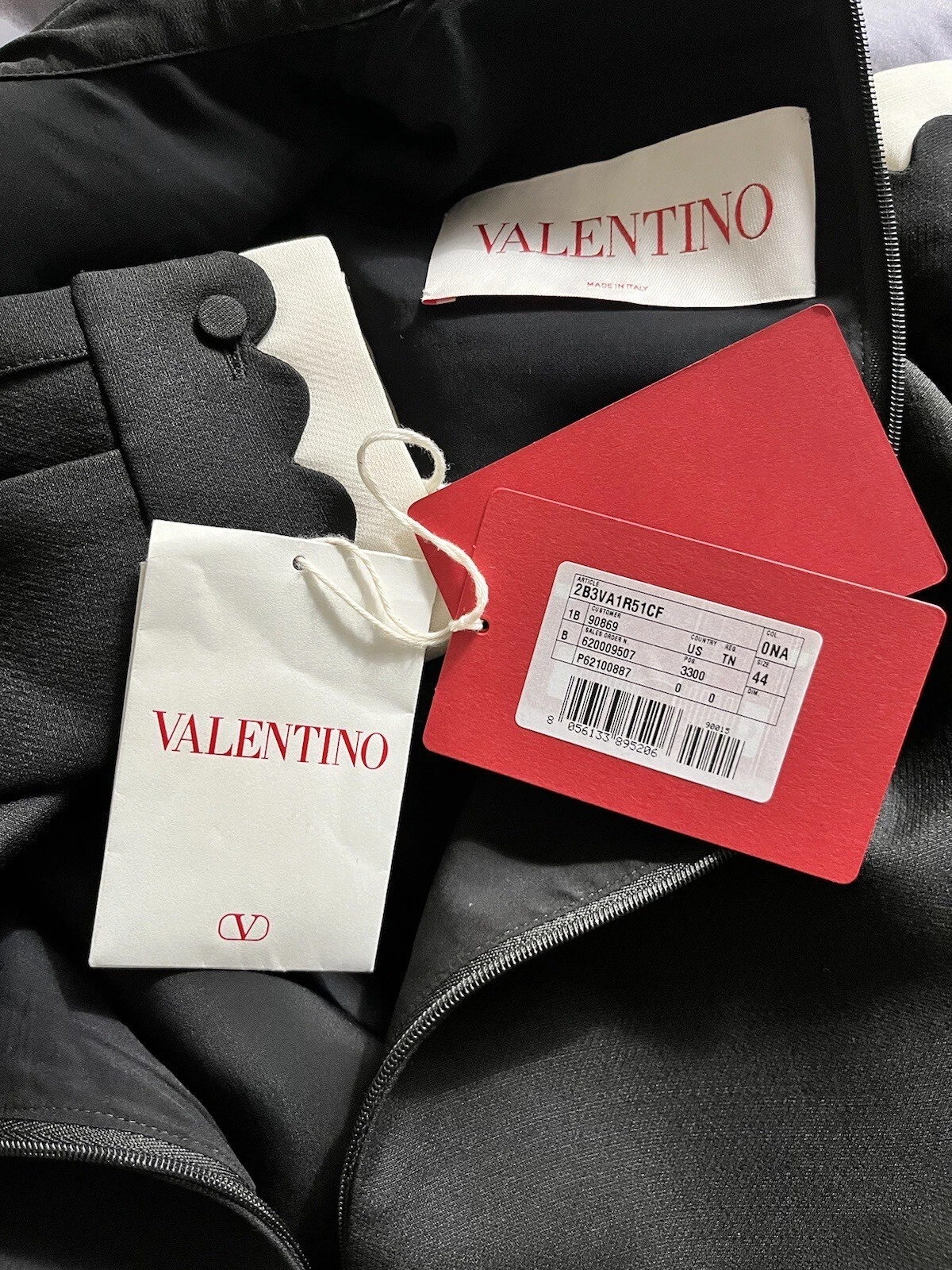 Abito couture crepe nuovo con etichette Valentino Garavani con finiture a ballop L S 8 US 44 IT