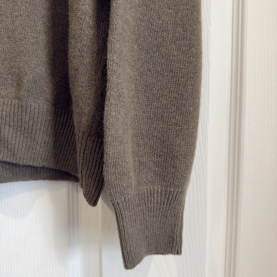 Suéter Valentino Lana Virgen Cuello en V Hombres Talla XL Manga Larga Verde Oliva Lujo Foto 4 de 4