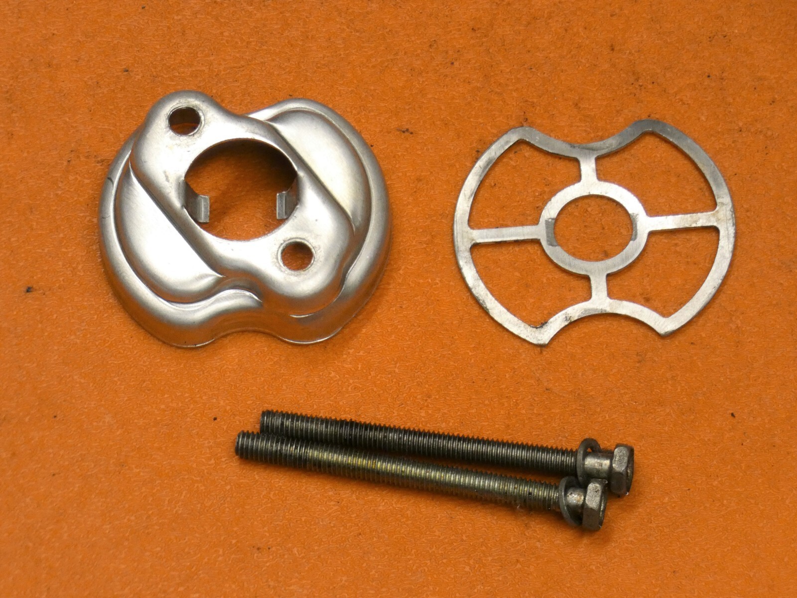 Homelite Super 2 XL XL2 Air Filter Cup Housing Retainer Carburetor