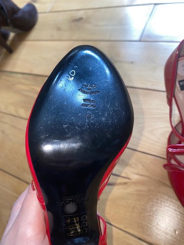 Tacones de punta cerrada Moschino rojo patente de cuero - talla 2 - Imagen 5 de 5