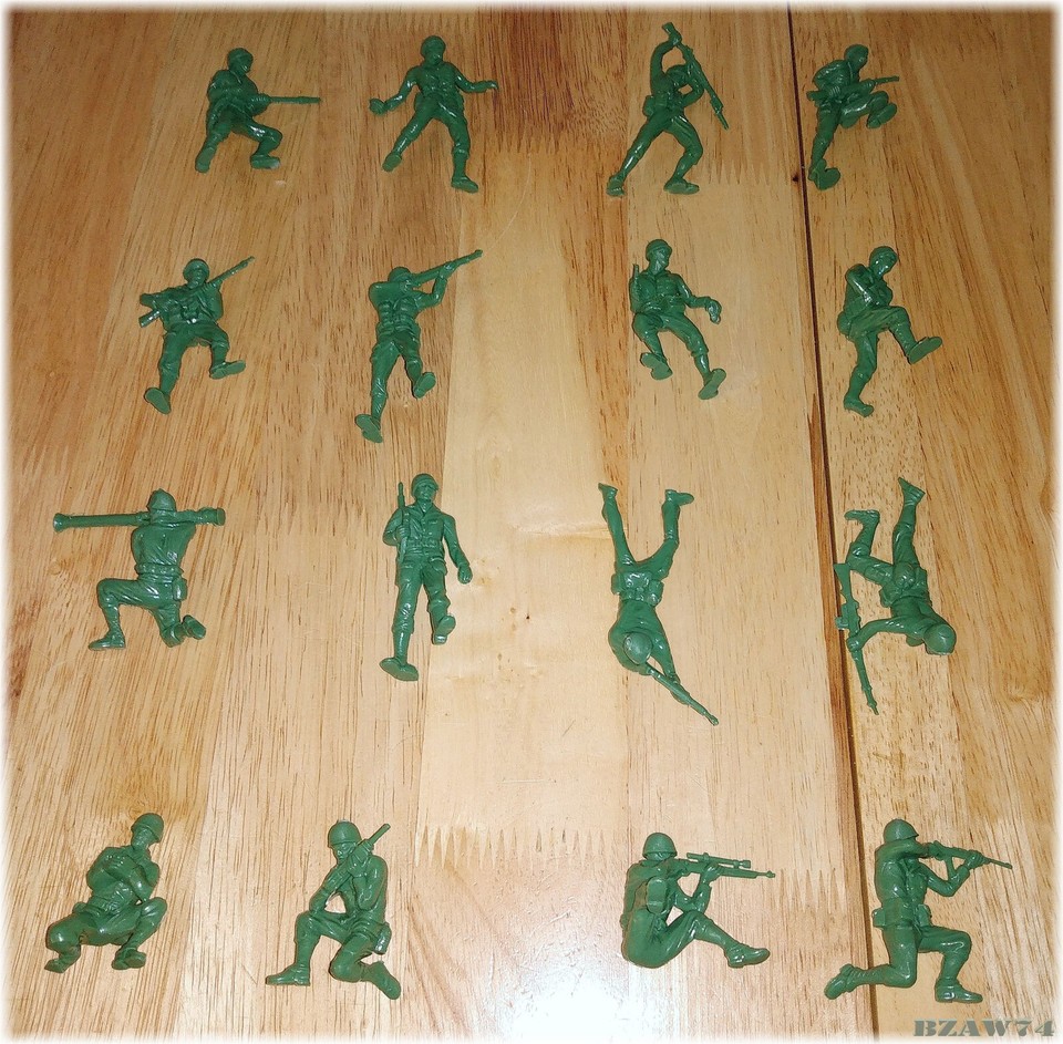 U S Marines Playset Figures WWII Light Green Army Men 60mm 16PC