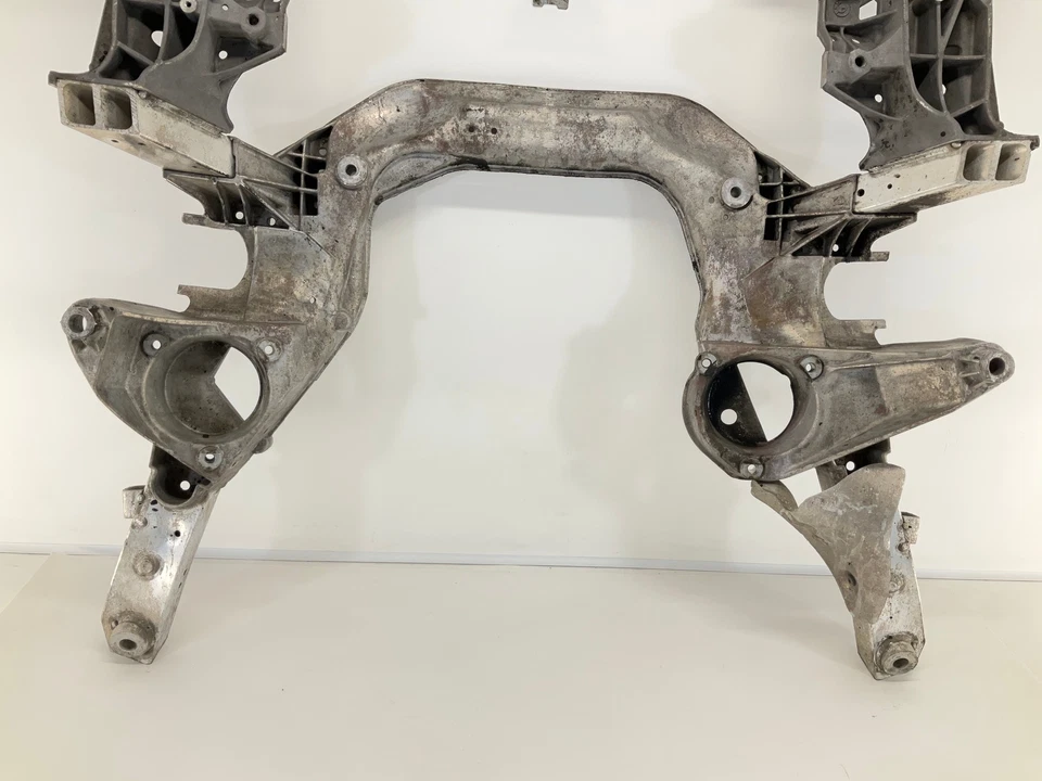 Portaequipajes delantero delantero BMW 528xi 12-16 AWD Foto 4 de 4