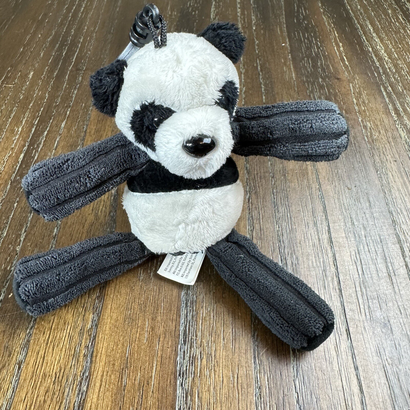 SCENTSY Buddy Shu Shu Panda Plush Animal Black White Keychain Latch