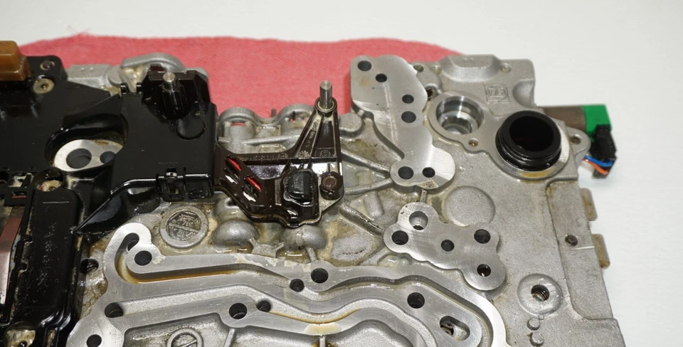 GA8HP70Z Cuerpo de válvula de transmisión automática mecatrónica OEM BMW E70 E71 #2 Foto 3 de 4