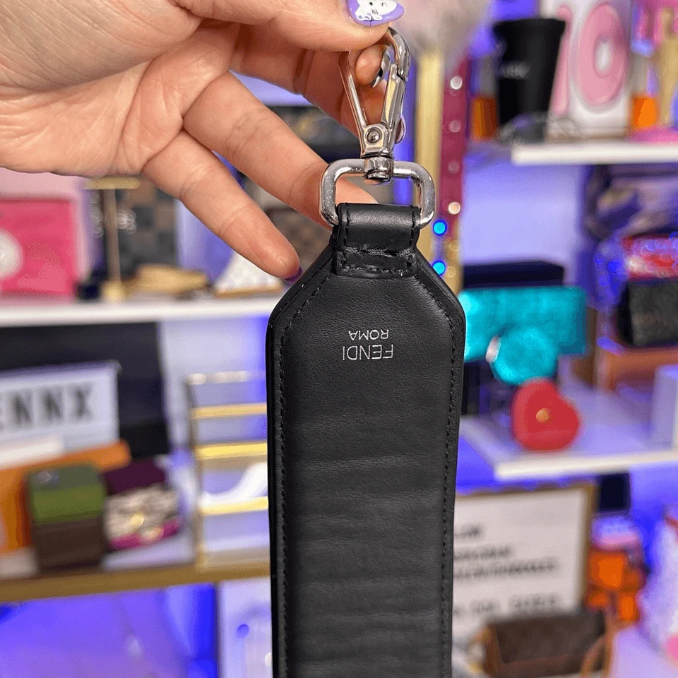 Bolso de Mano FENDI Cuero Zucca Negro Multicolor Bordado Logo Correa Pequeña Foto 4 de 4