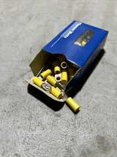 🔥🔥BOX OF 50 Thomas & Betts Sta-Kon 10RC-10 Ring Insulated Terminals 12-10AWG