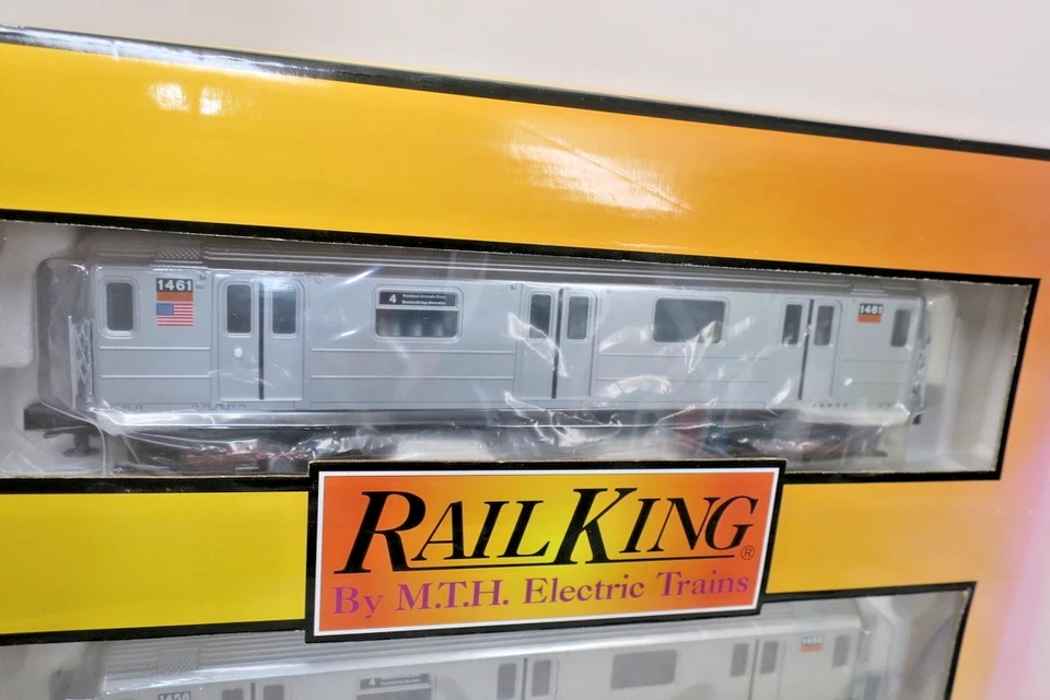 MTH Rail King 30-2671-3 Metro Transportation R-62, 2-Car Non Powered Subway Set - Image 2 of 4
