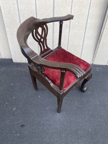 65848 Solid Mahogany Chippendale Corner Chair - Picture 8 of 10