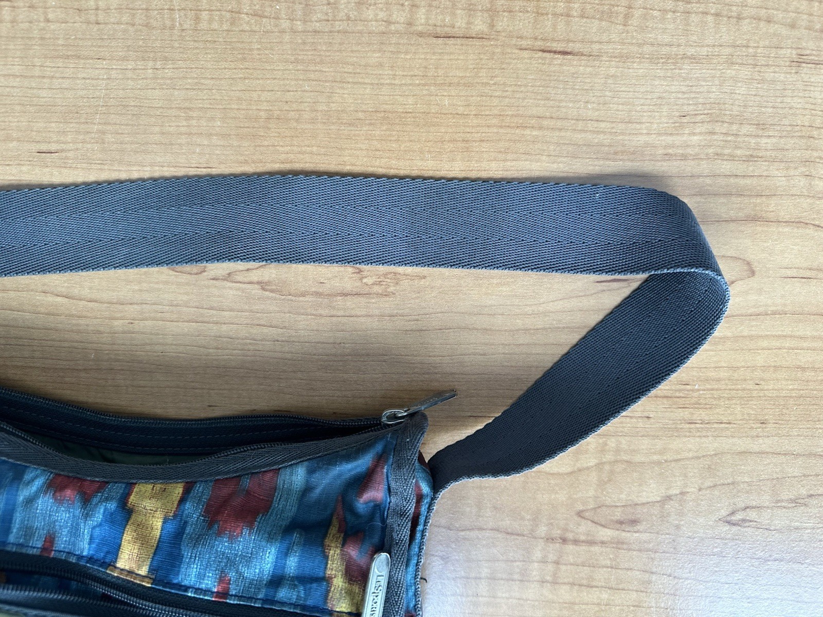 Lesportsac patterned multicolor Classic Hobo GUC - image 7