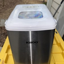 IGLOO Ice Maker Self Cleaning w/Handle in Stainless Steel model ICEB26HN -Works 