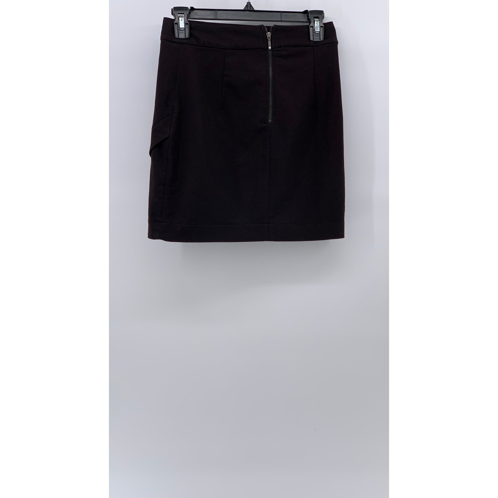 DYNAMITE Women's Black Solid Asymmetrical Slit-He… - image 2