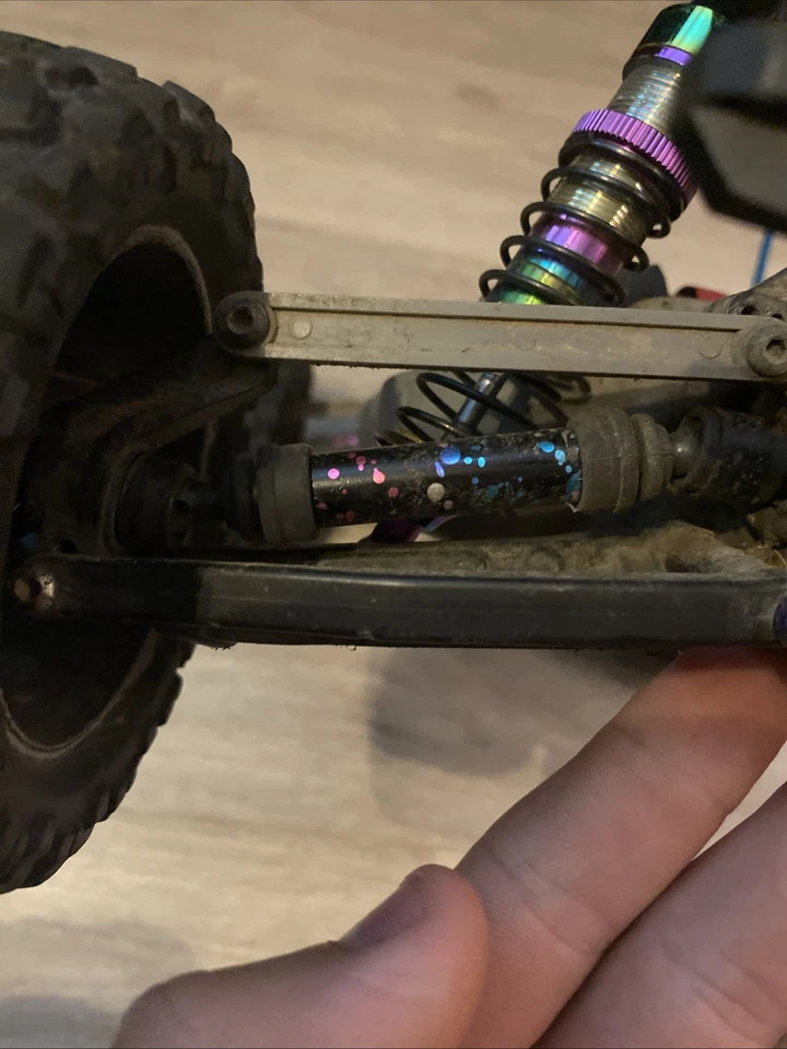 Traxxas Rustler 4x4. Upgraded Motor, Servo, Shocks, And Front And Rear Axles.￼ - Image 4 of 4