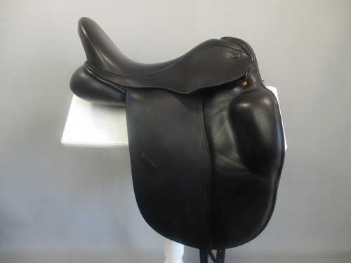 Defiance Johanna Dressage Saddle 17" MW - Picture 4 of 15