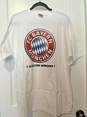 FC Bayern Munchen T-Shirt Mens XL White Authentic Made In Germany. New With Tags
