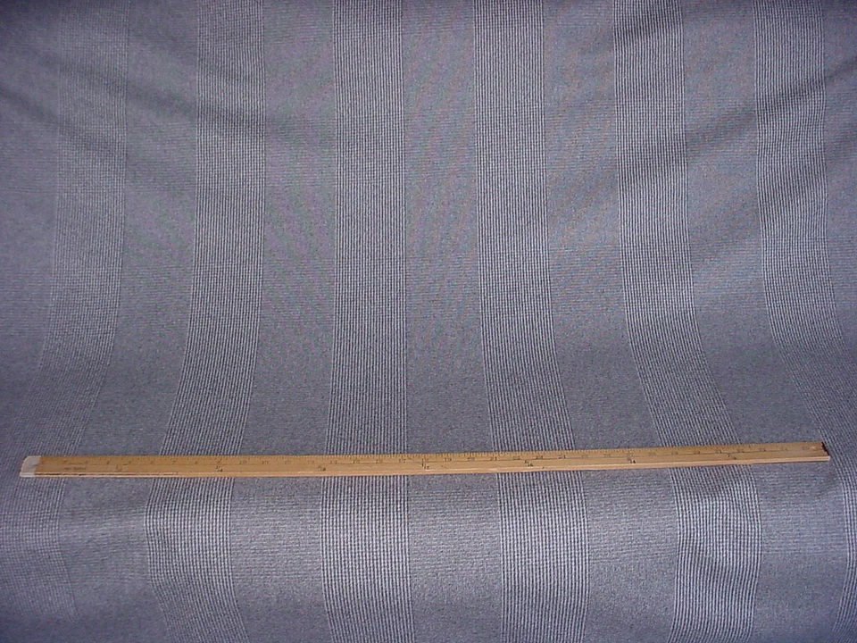 Tela de tapicería para cortinas de franela gris Hunters Brook 4-3/4 años Ralph Lauren LCF65818 Foto 3 de 4