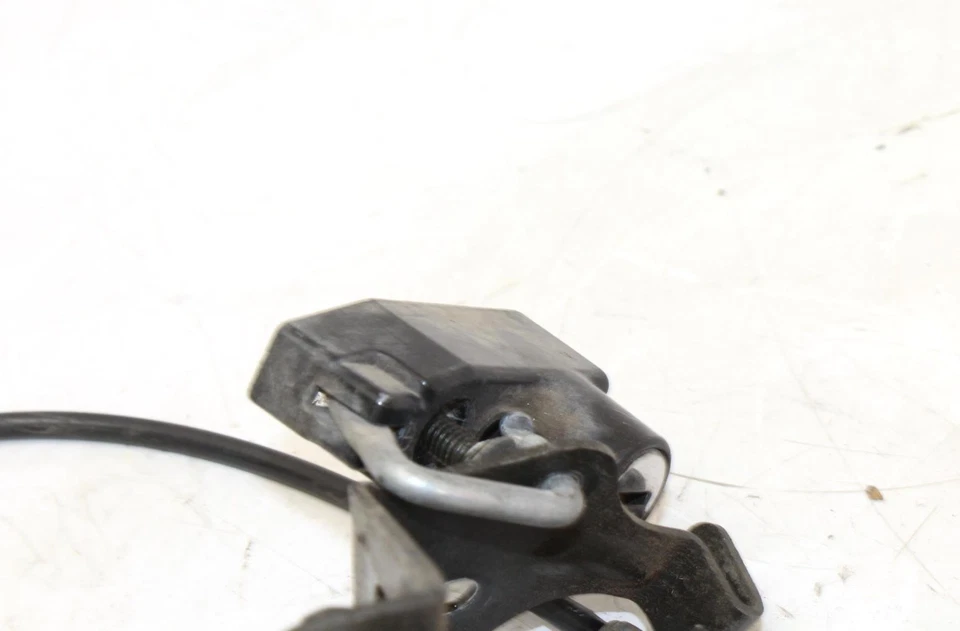 Защелка 1999 Kawasaki Ninja Zx6r Zx600g - Изображение 2 из 4