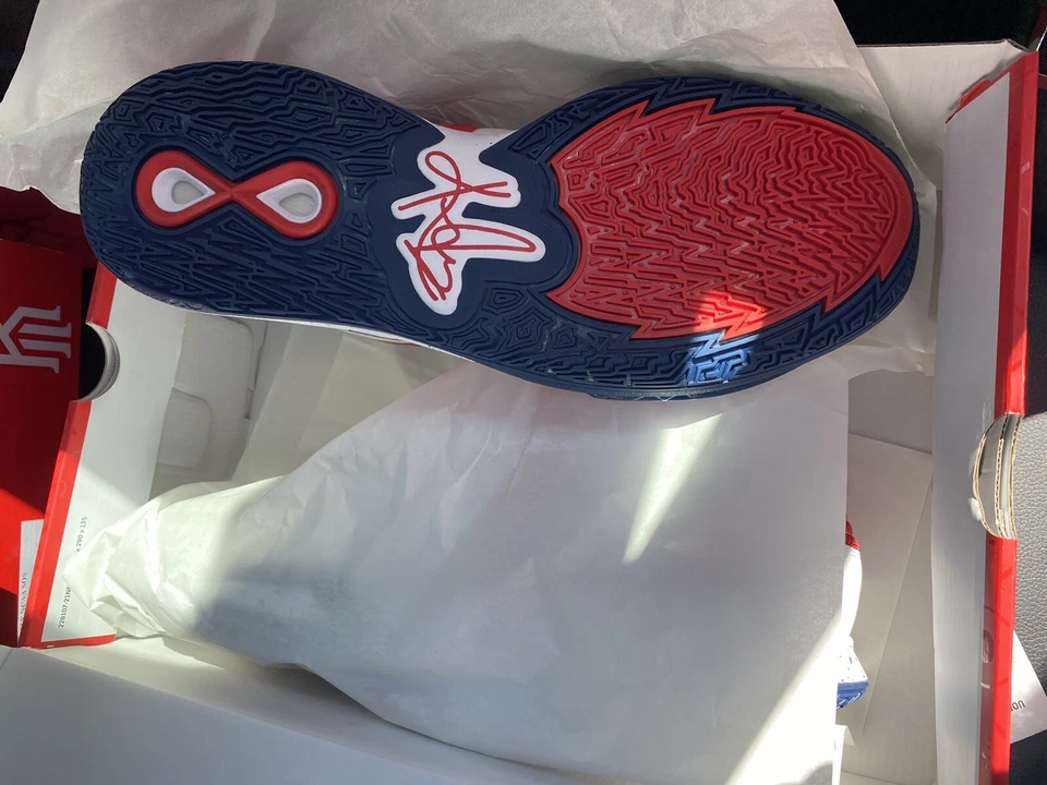 Arizona Baloncesto EQUIPO EMITIDO Nike KYRIE 8 INFINITY Zapatos PE HOMBRES 17 Foto 4 de 4