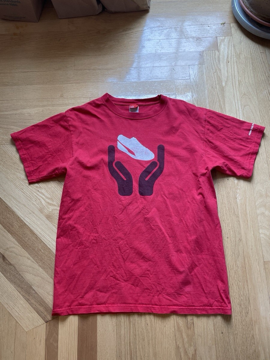 Vintage 90s Puma Archive Sneaker Graphic Tee T-shirt Red Size