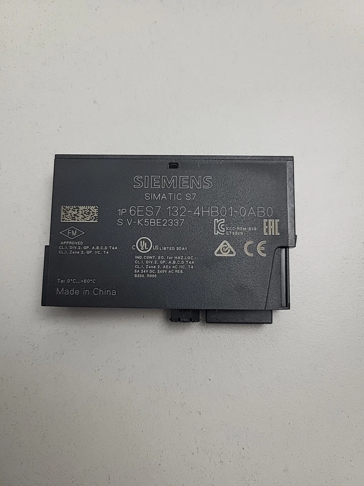 Lot of 4 Siemens 6ES7 132-4HB01-0AB0 Output Modules. NOB. Fast shipping!!! - Image 2 of 2