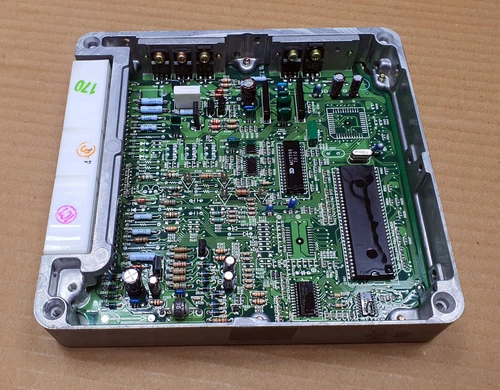 Toyota Land Cruiser KZJ90L KZJ95R 1KZTE M/T 89661-60540 engine computer oem jdm - Picture 7 of 9