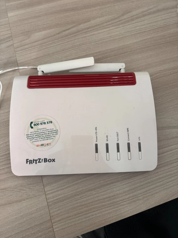 AVM FRITZ!Box 6890 LTE Edition 4 Porte Gigabit LAN 17533 Mbps Wi-Fi Modem... - Immagine 2 di 4