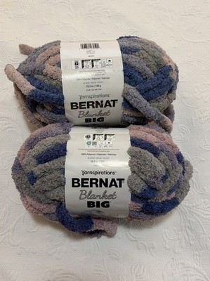 Bernat Blanket Big Yarn Mineral Lilac, 2 Skeins 10.5 oz/300g 32 yds Each NEW