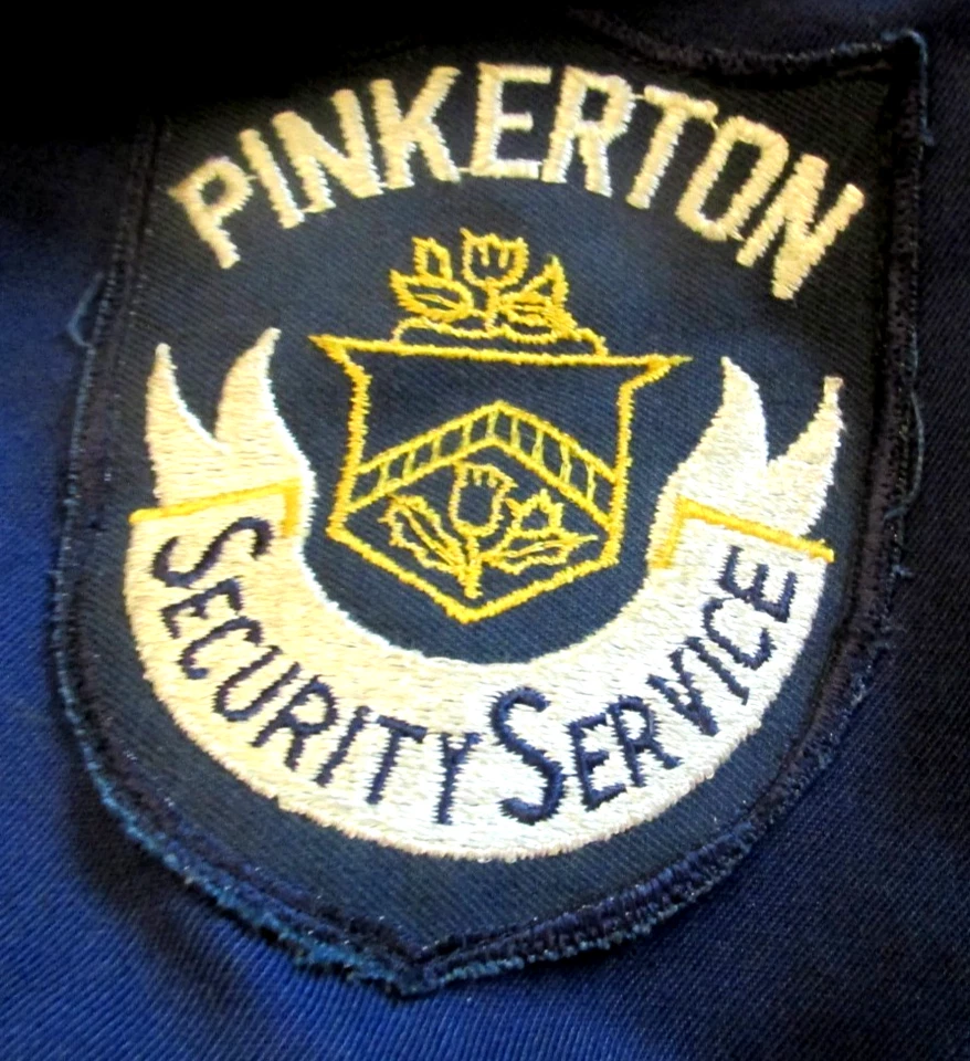 VTG Pinkerton Security Service Blue Jacket Coat Original Buttons Fur Collar 42R - Image 2 of 4