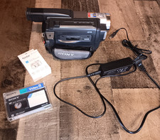Sony CCD-TRV68 HI8 8mm Video8 Camera Camcorder Tested w/New Battery AC Tape Read