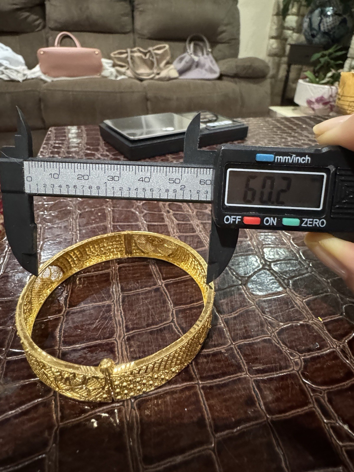 22K Solid Gold Hinged Bangles – Matching Pair (Se… - image 22