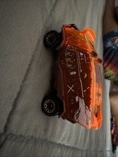 Mattel Hot Wheels Exclusive Aero Pod Orange B19