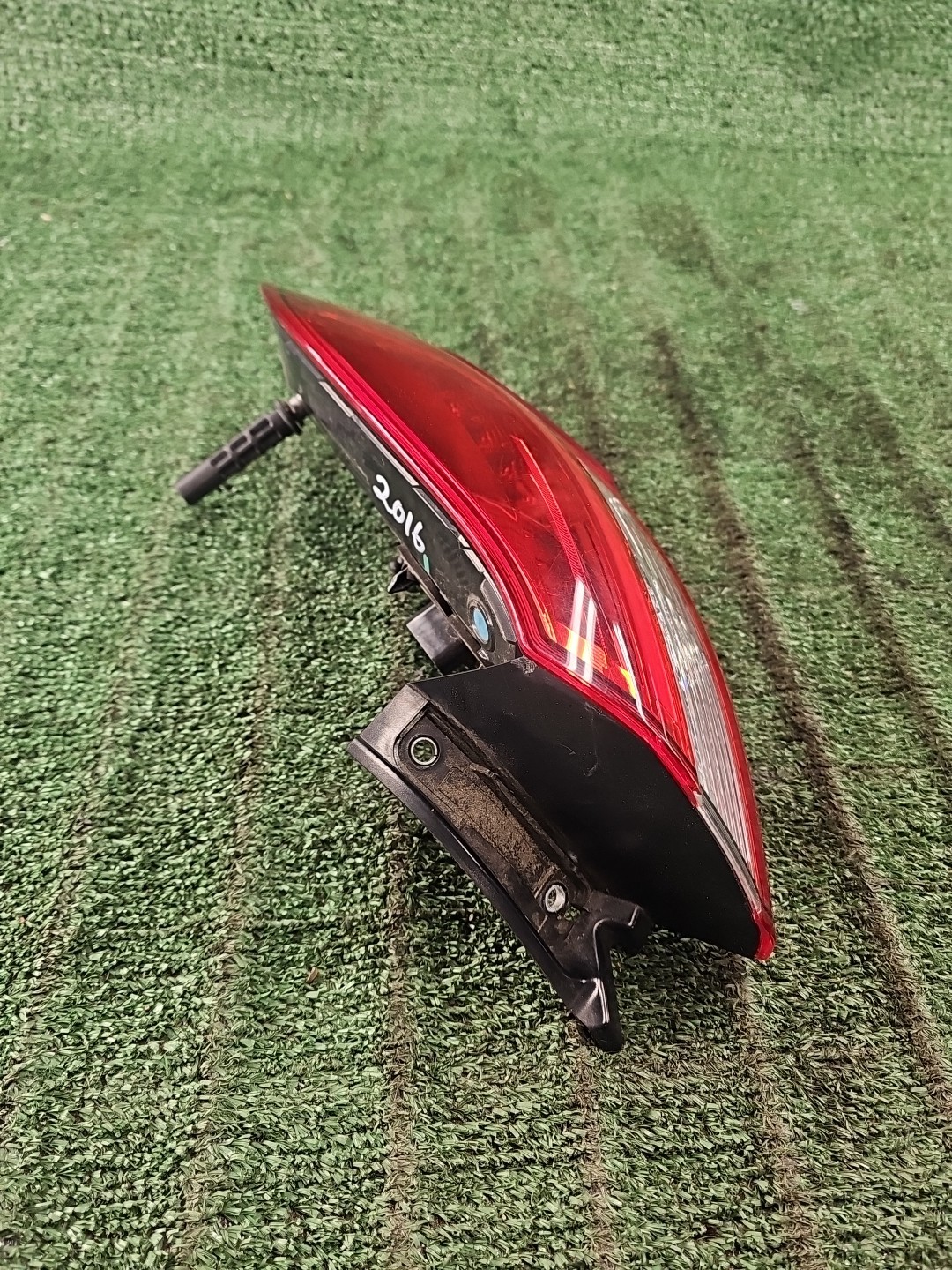 Maserati Ghibli 2014-2021 REAR+RIGHT+OUTER Tail light