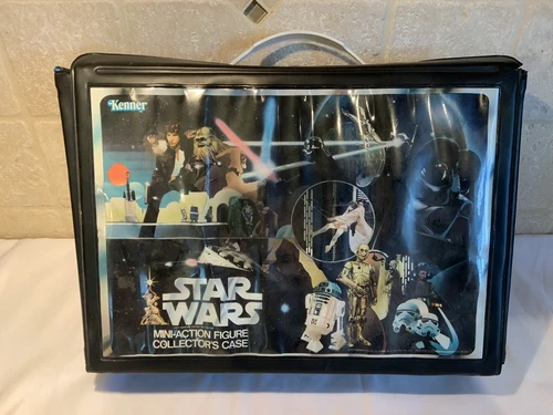 Vintage Star Wars Figures & Kenner 1977 Carrying Case 22 Figures