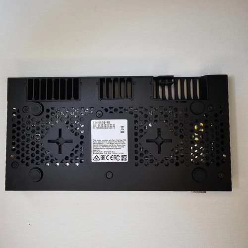 MikroTik RB4011 Ethernet 10-Port Gigabit Router w/rack mount & power supply - Photo 3/4