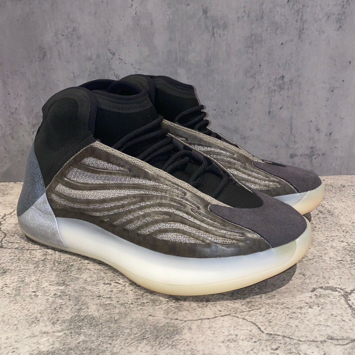 adidas アディダス YEEZY QNTM Barium H68771 磨ぎ イージー  