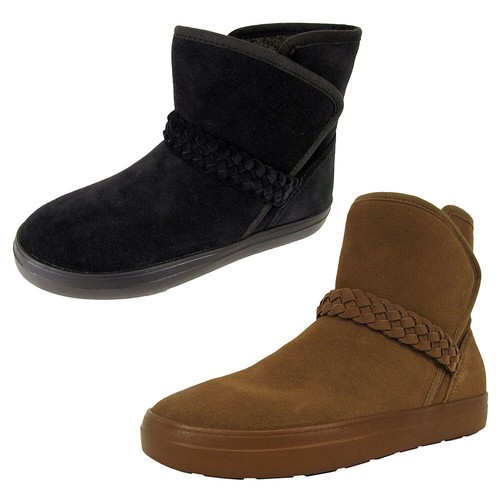 Crocs Womens LodgePoint Suede Bootie 
