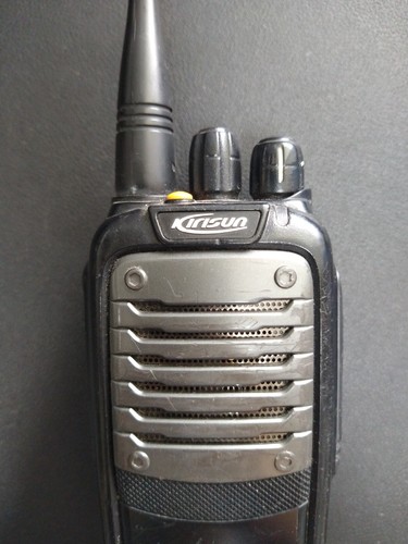 Kirisun PT568 Professional Walkie Talkie - With Battery and charging base. - Afbeelding 13 van 20