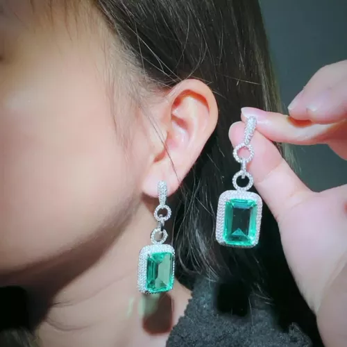 Pendientes colgantes largos cuadrados plateados circonita cúbica azul para mujer novias concurso - Vídeo 1 de 1