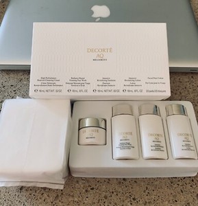 decorte cleansing cream