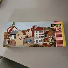 FALLER maquette à monter 5 immeubles B-925 NEUF (n°1)