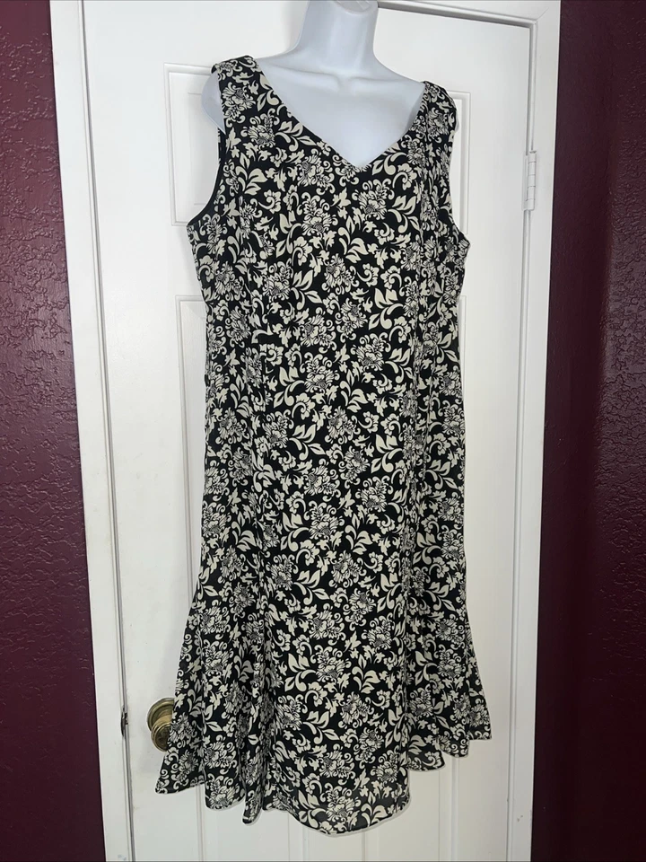 Vestido Danny & Nicole Talla Grande 18W Sin Mangas Forrado en Cachemira Foto 3 de 4