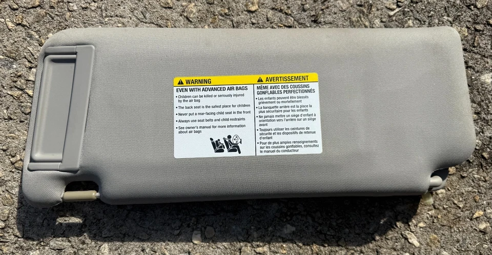 Parasol gris lado pasajero Nissan Titan Armada 04-14 diestro iluminado OEM Foto 3 de 3