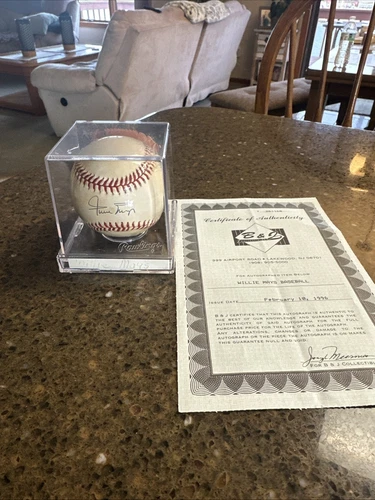 Willie Mays Autographed Signed Baseball Authenticated