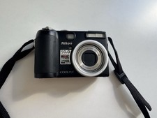 Nikon Coolpix P5000 Digital Camera