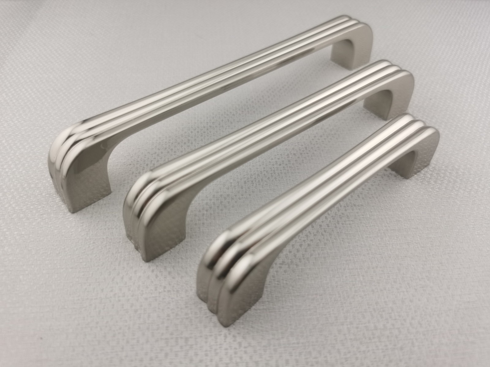 Drawer Pull Dresser Pulls Handles Chrome Shabby Chic / Kitchen Cabinet Handle