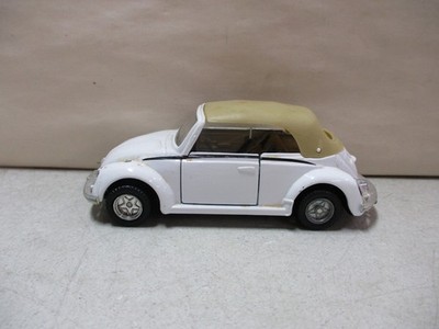 MG Toy VW 1303 Cabriolet 1/36 White
