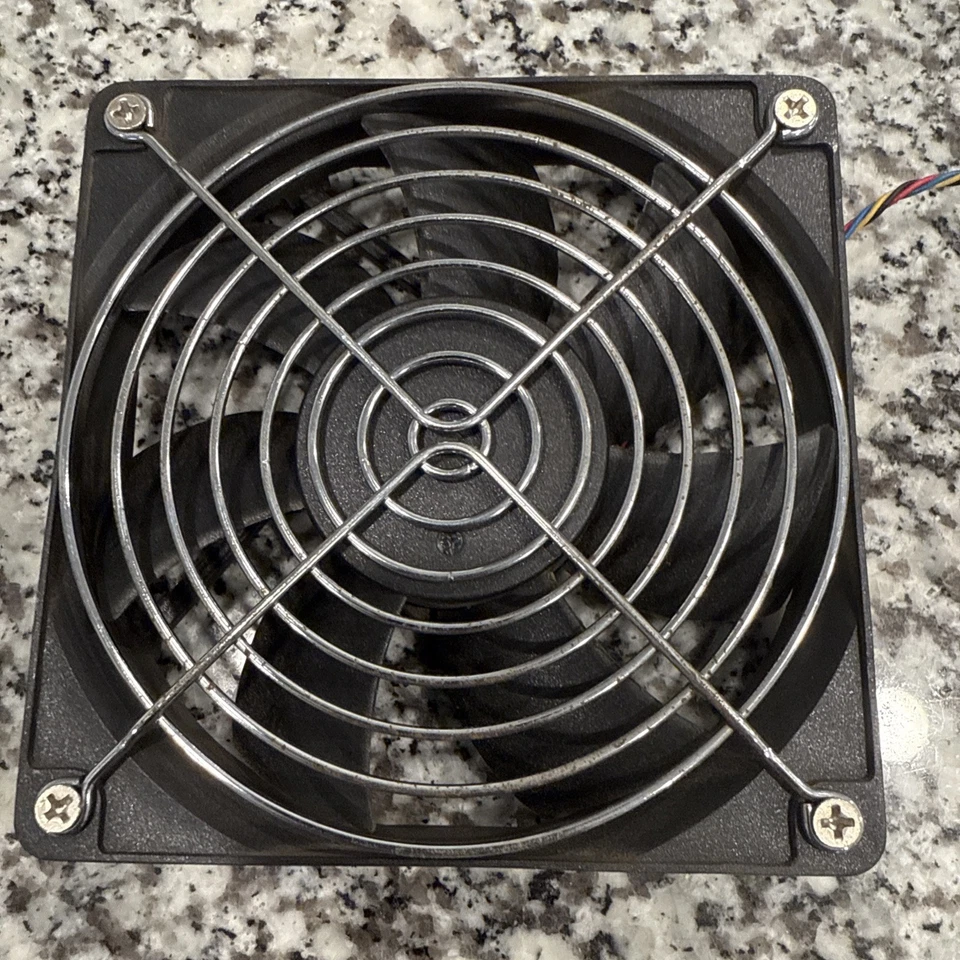 Adda DC12V 0.25A 92mm x 92mm x 25mm Fan 3Pin Brushless AD0912HS-A76GL 326704-001 - Image 3 of 4