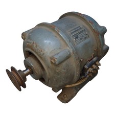 Wechselstrom Elektro Motor Georgii-Kobold 370W 220V 4,3A 3000U/min Alt KRW312 