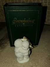 Dept 56 Snowbabies Give Someone a Hug  with box
