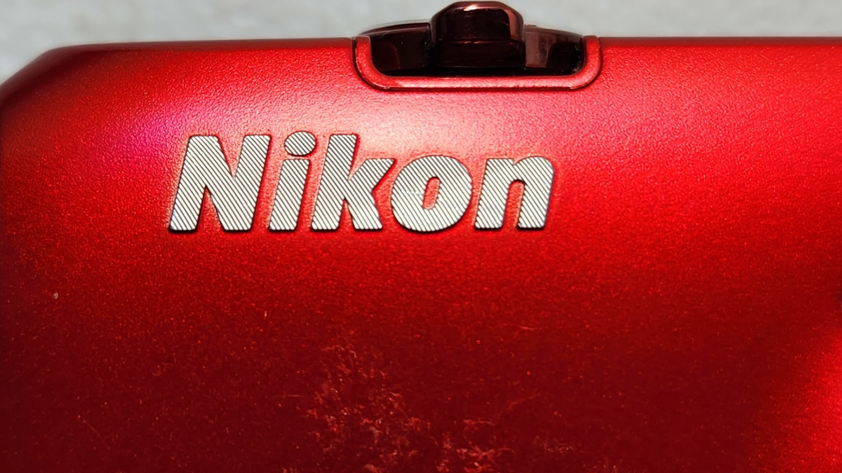 92 Nikon COOLPIX S6300 レッド Amazon.com : Nikon COOLPIX S6300 16 MP Digital Camera with