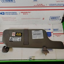 2002-2004 Ford F-150 Sun Visor Shade Grey Lef...